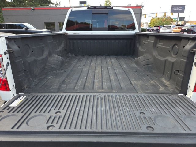 Used 2023 Nissan Titan S AWD/4WD image 26