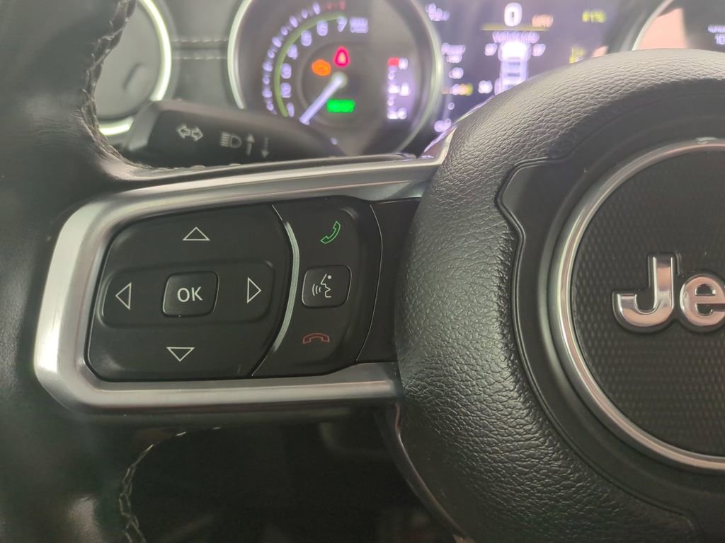 Used 2022 Jeep Wrangler Unlimited Sahara image 29