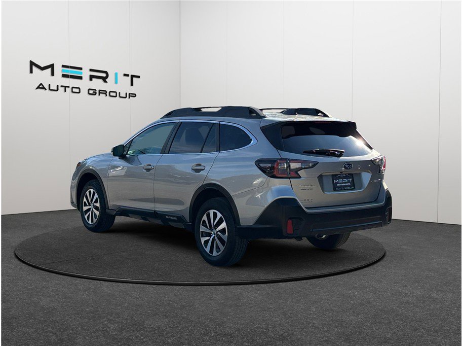 Used 2020 Subaru Outback Premium image 7