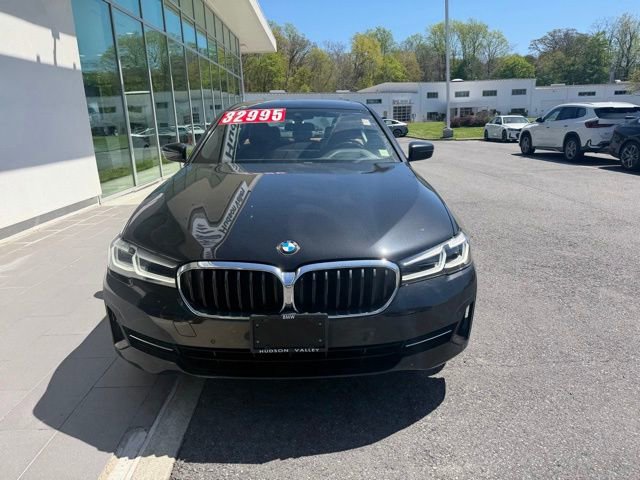 Used 2023 BMW 530i xDrive w/ Premium Package AWD/4WD image 4