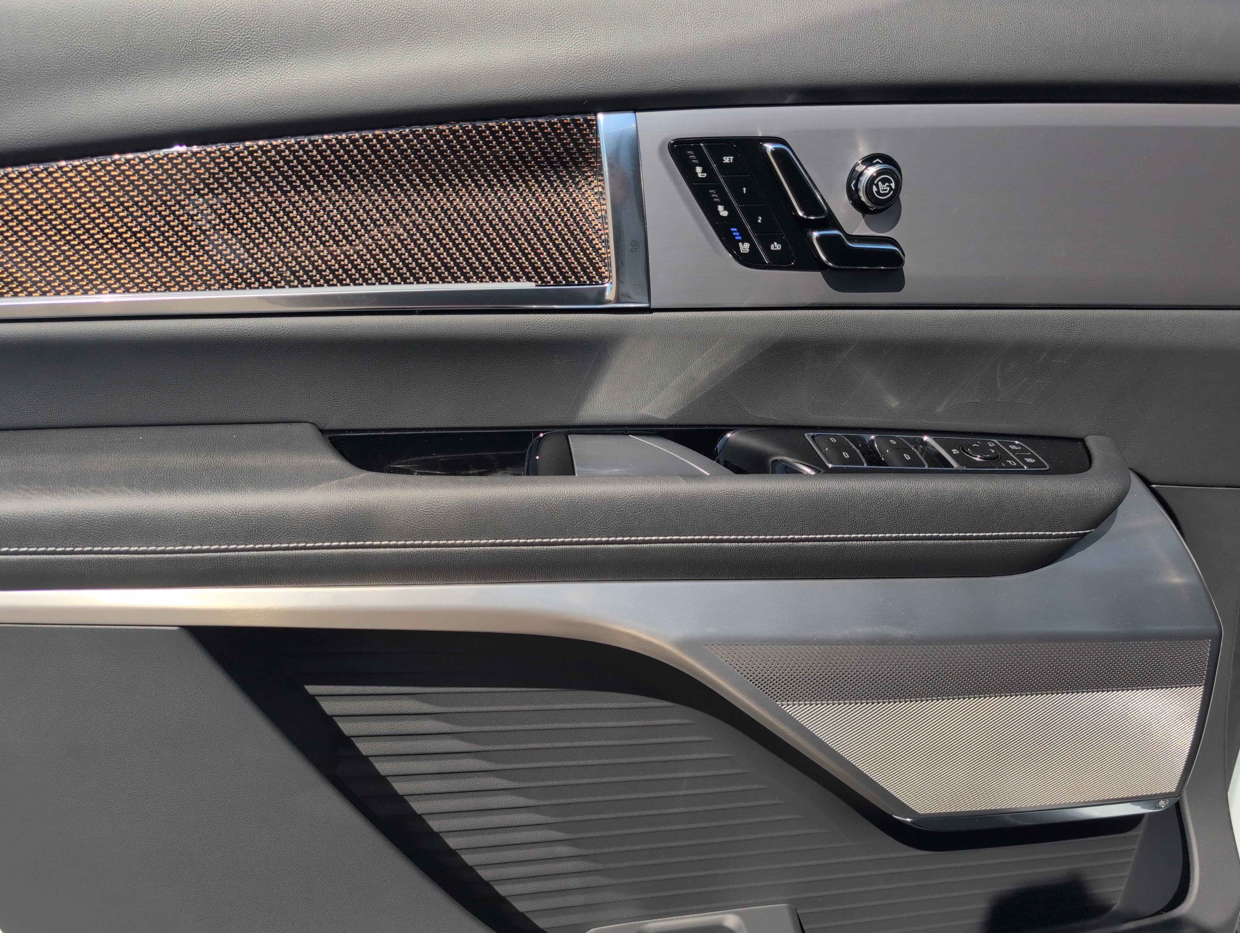 New 2026 Cadillac Vistiq Sport image 10