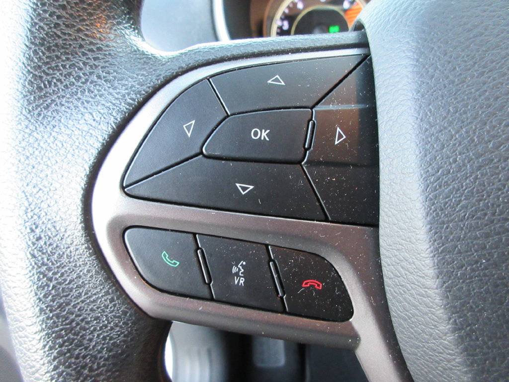 Used 2020 Jeep Cherokee Latitude FWD image 25