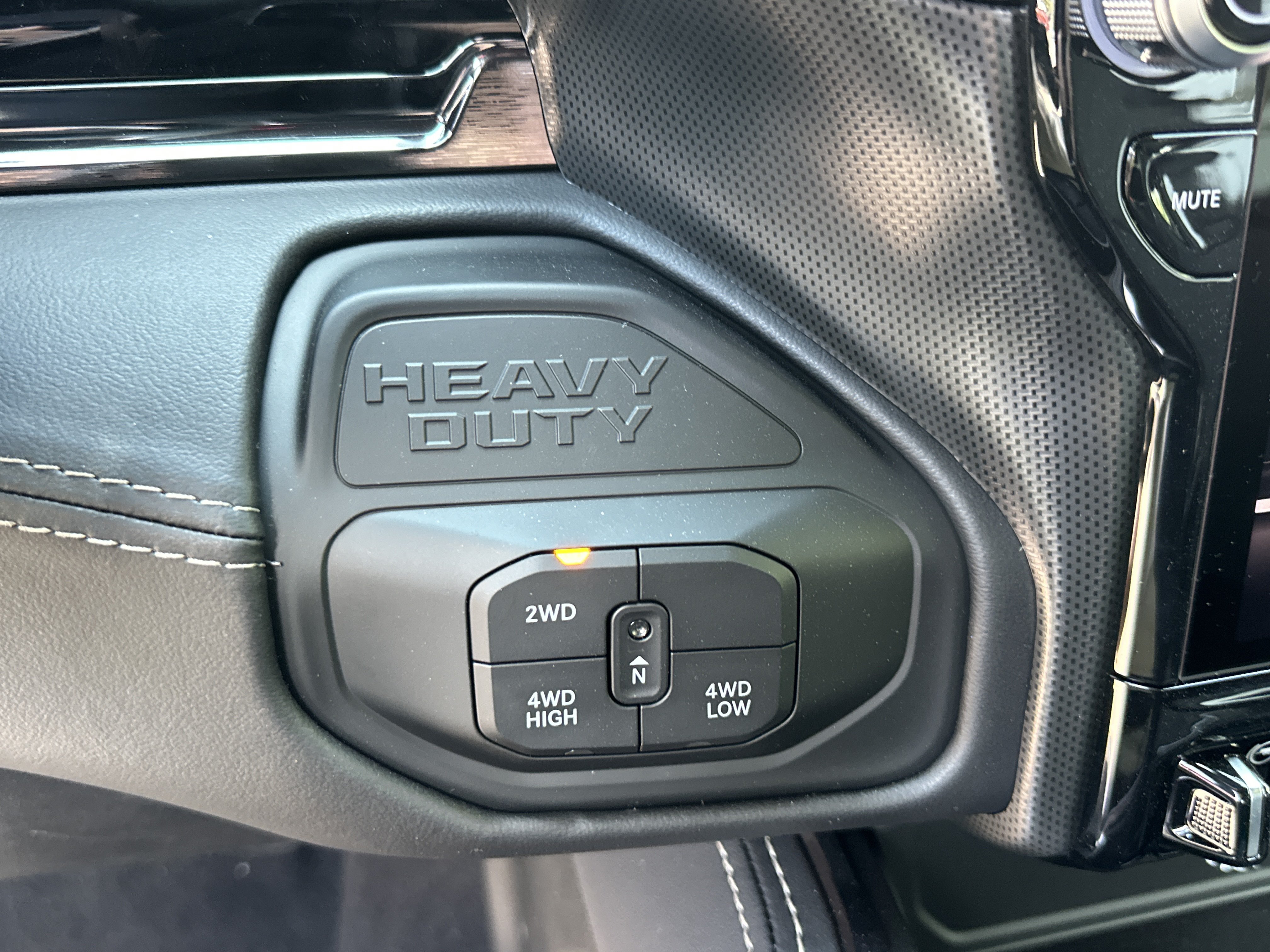 New 2027 RAM 2500 Limited AWD/4WD image 8