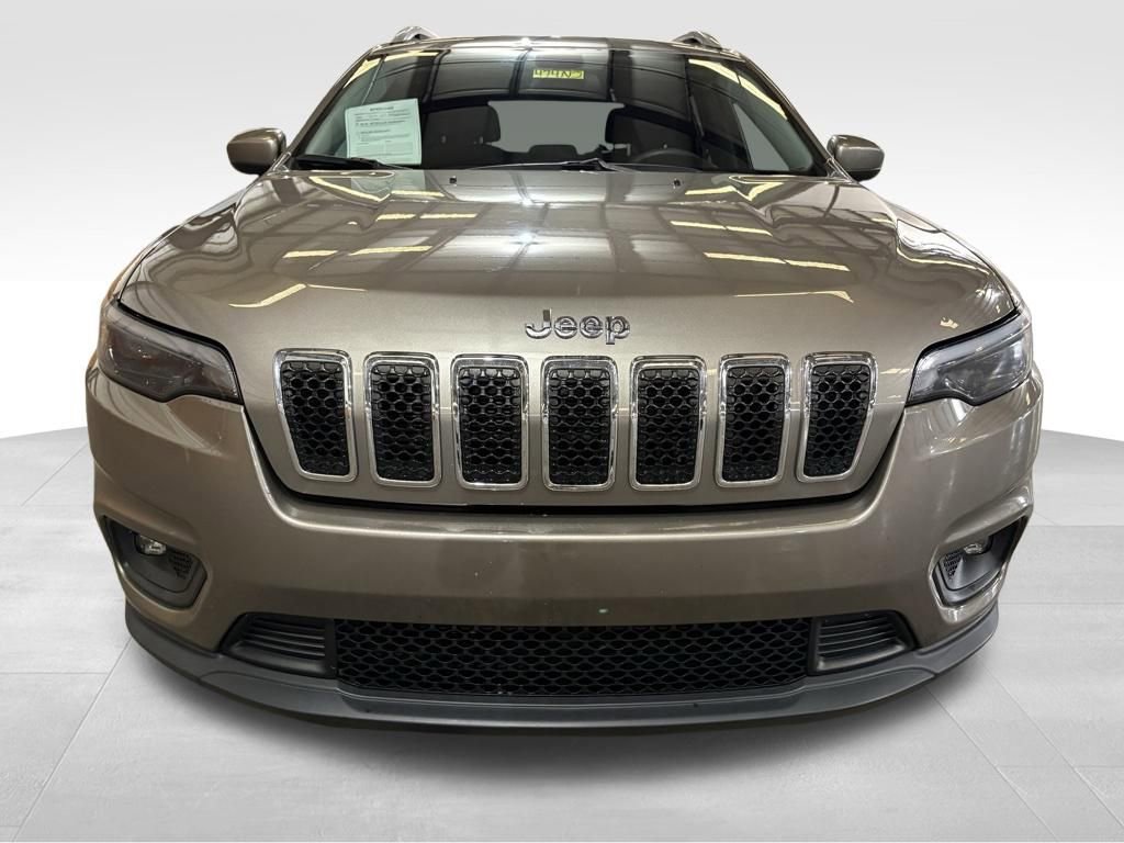 Used 2019 Jeep Cherokee Latitude w/ Popular Appearance Group image 8