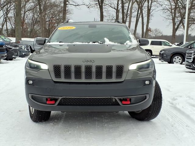 Used 2019 Jeep Cherokee Trailhawk w/ Comfort & Convenience Group image 2