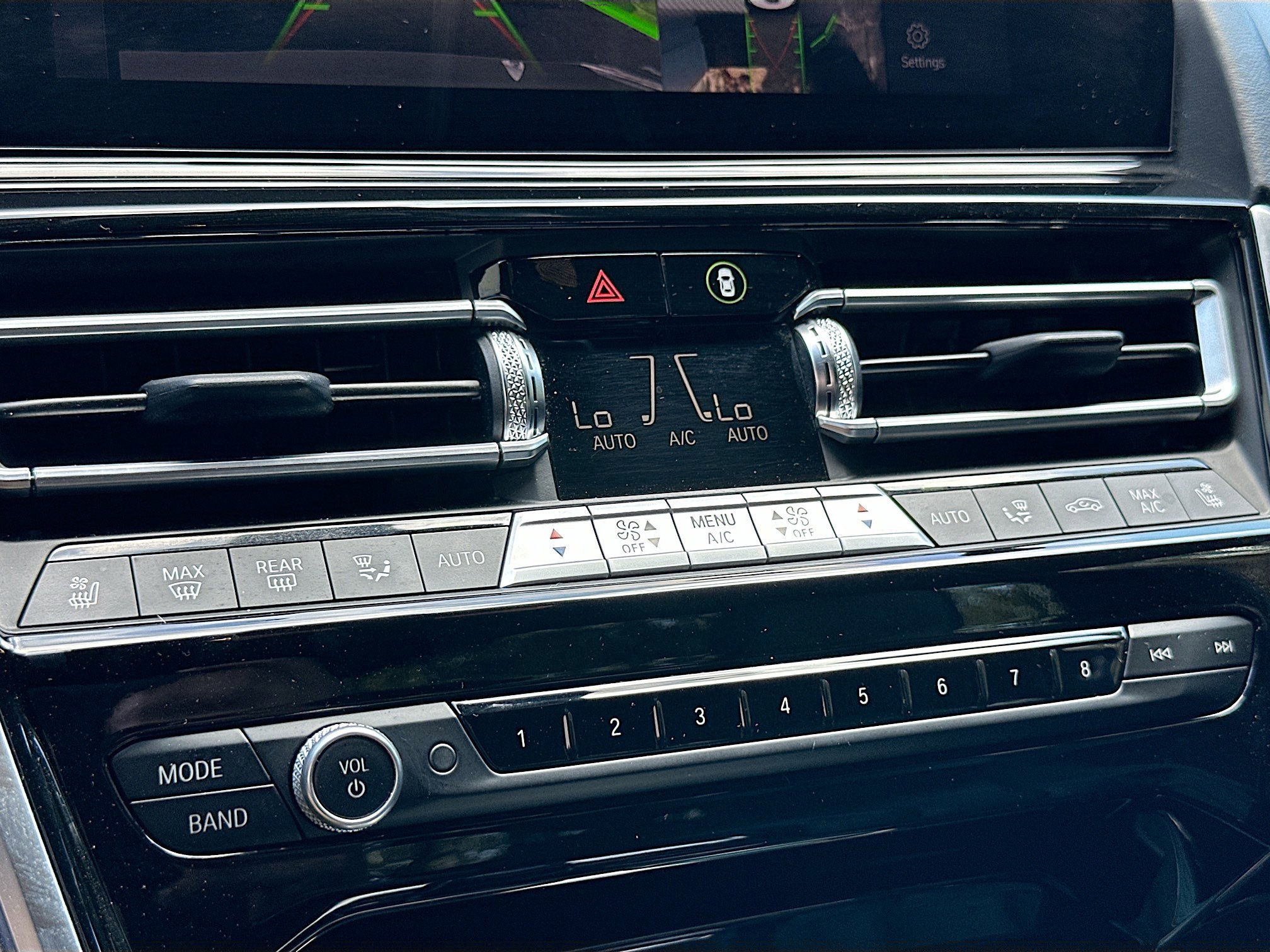 Used 2022 BMW M850i xDrive Coupe image 16