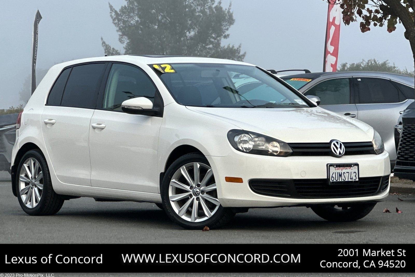 Used 2012 Volkswagen Golf 4-Door image 1