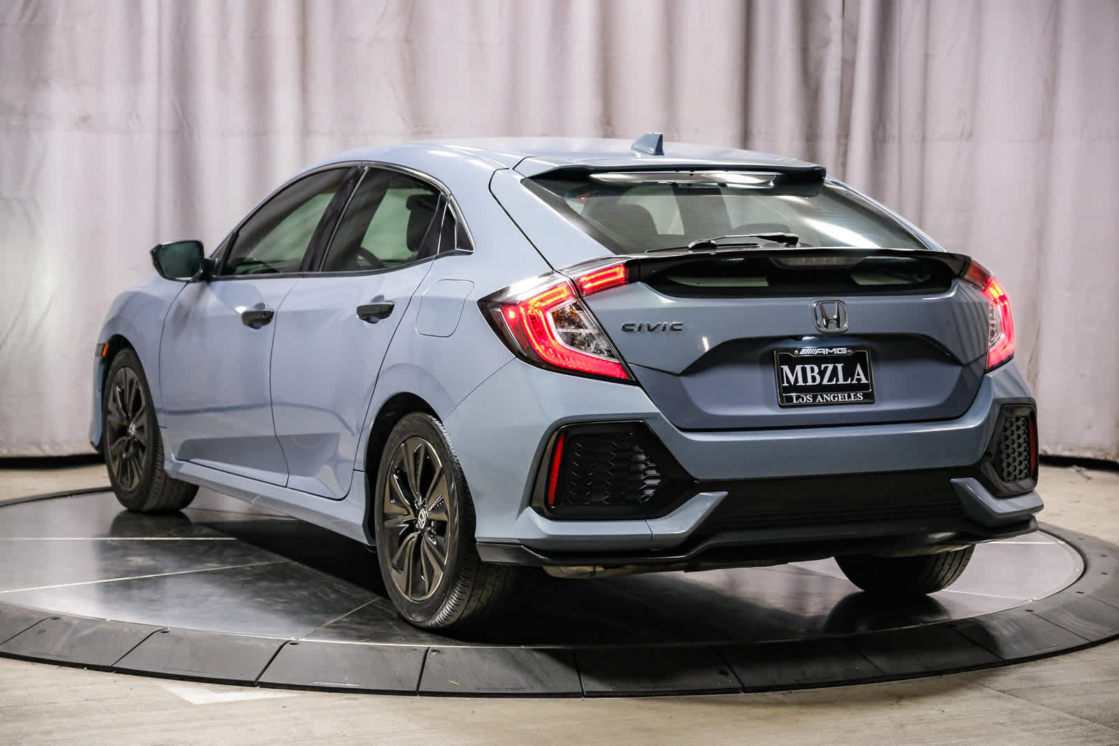 Used 2019 Honda Civic EX image 2