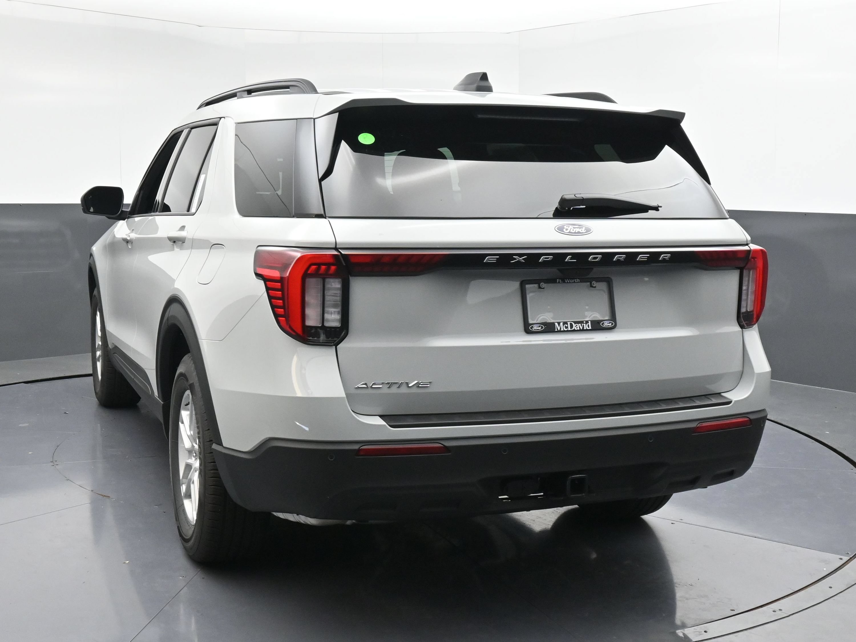 New 2027 Ford Explorer Active RWD image 7
