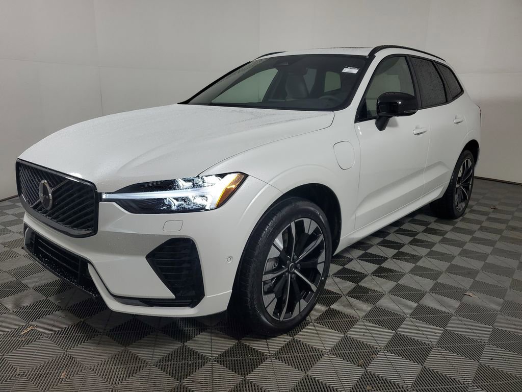 New 2026 Volvo XC60 T8 Plus w/ Protection Package Premier image 3