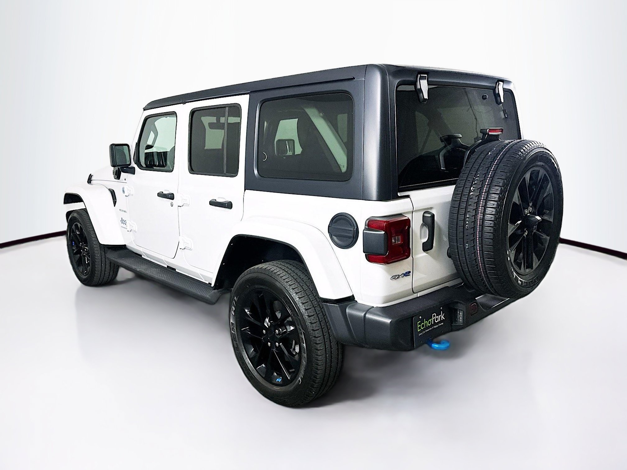 Used 2023 Jeep Wrangler Unlimited Sahara w/ Cold Weather Group AWD/4WD image 5