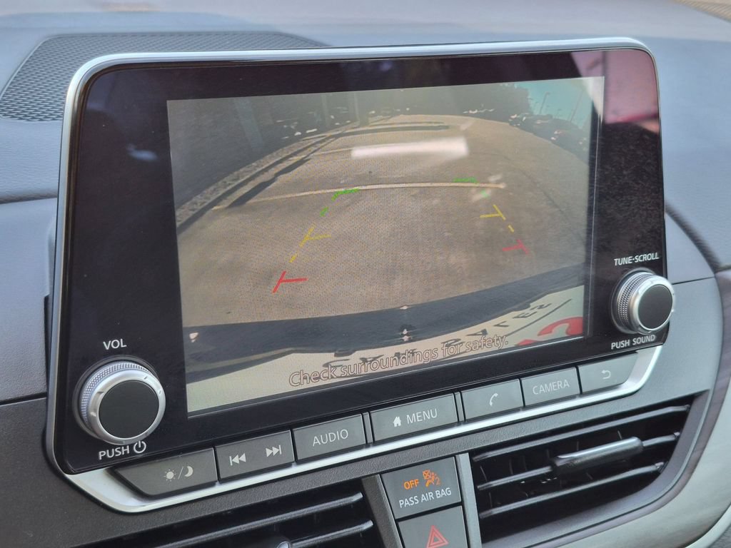 Used 2025 Nissan Altima 2.5 SV FWD image 18