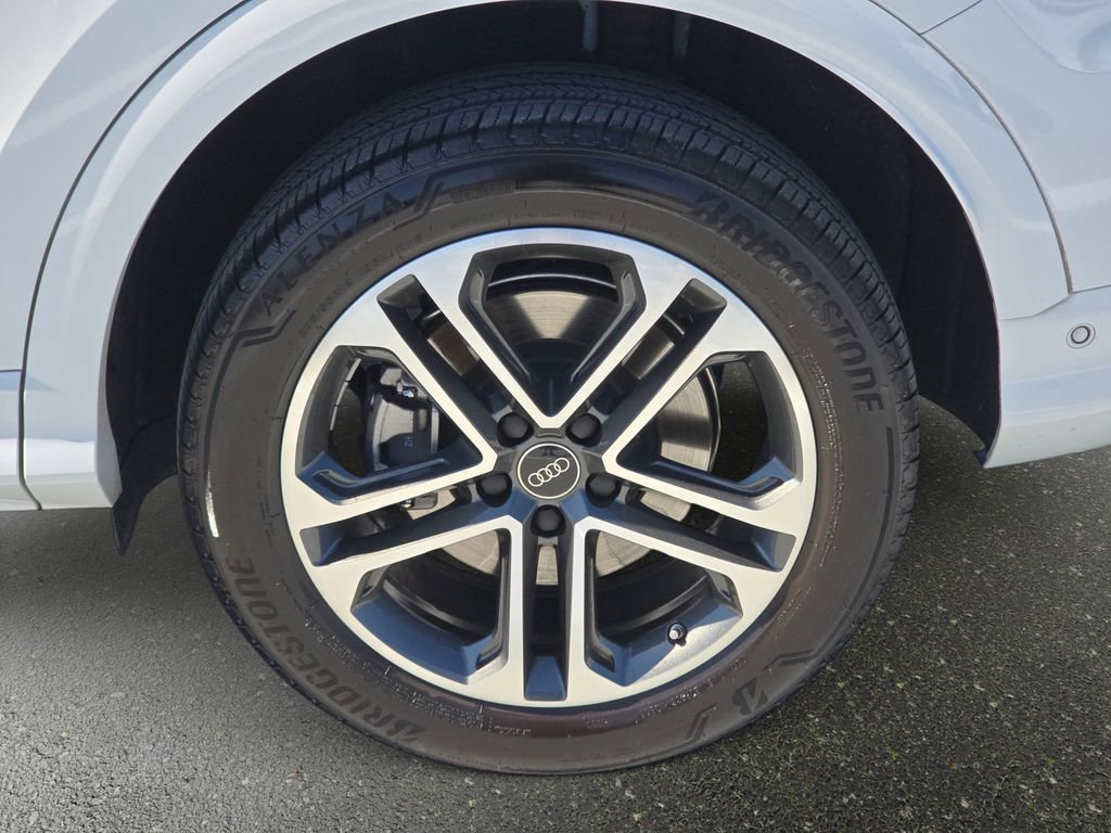 Certified 2025 Audi Q5 Premium w/ Convenience Package AWD/4WD image 27