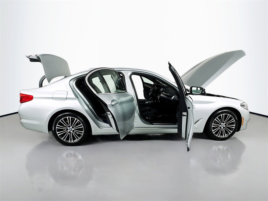 Used 2020 BMW 530i xDrive w/ Executive Package image 33