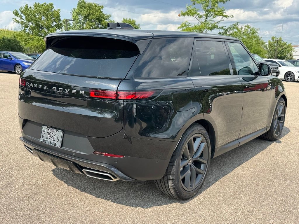 Certified 2025 Land Rover Range Rover Sport SE AWD/4WD image 4