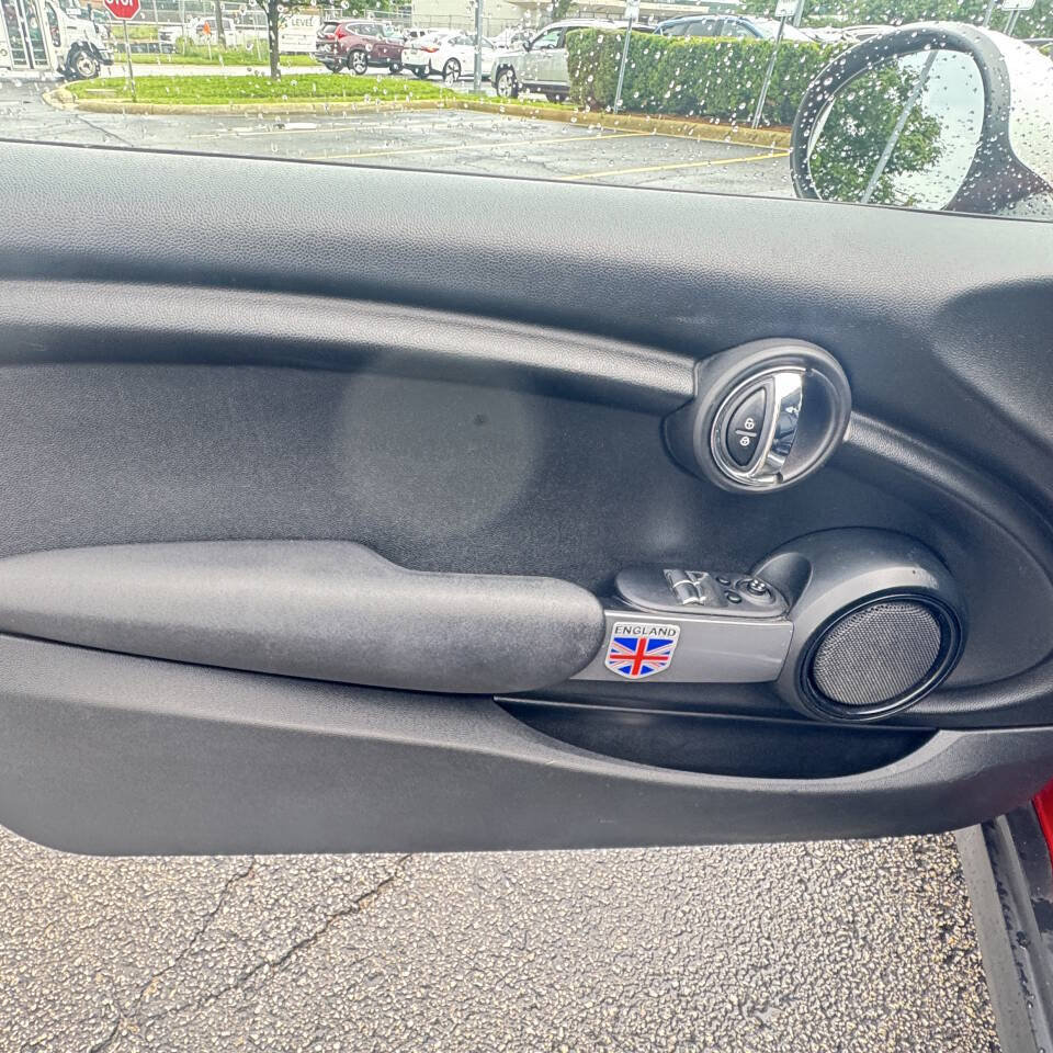 Used 2014 MINI Cooper 2-Door Hardtop FWD image 17