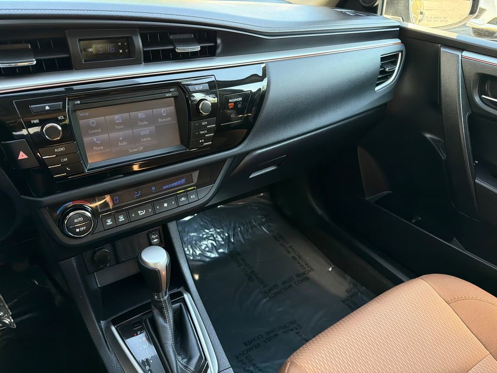 Used 2015 Toyota Corolla LE FWD image 22