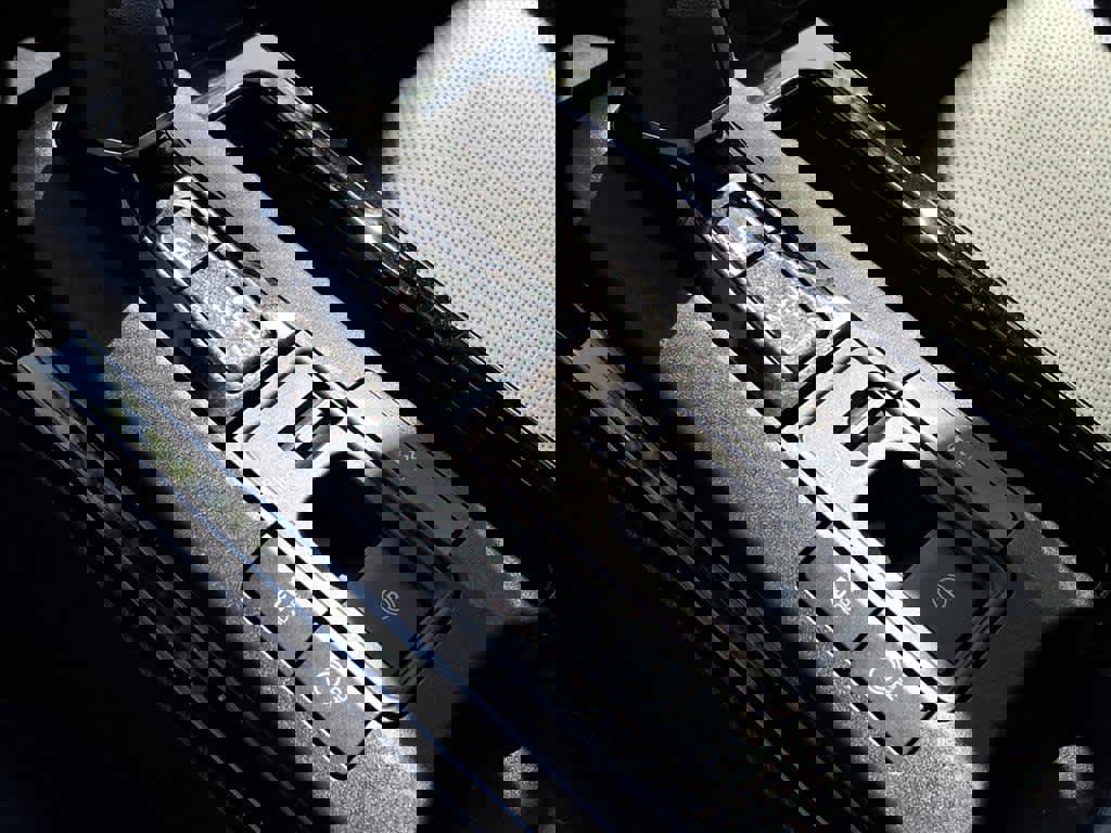 Used 2024 Toyota Prius XLE image 16