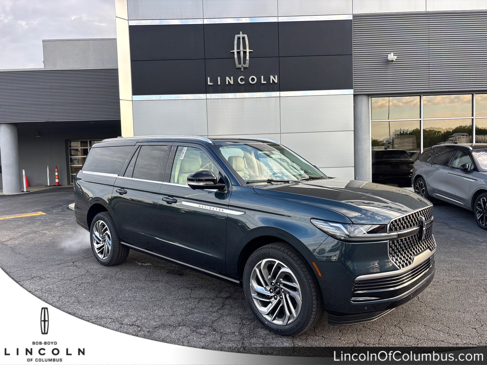 New 2026 Lincoln Navigator L Reserve