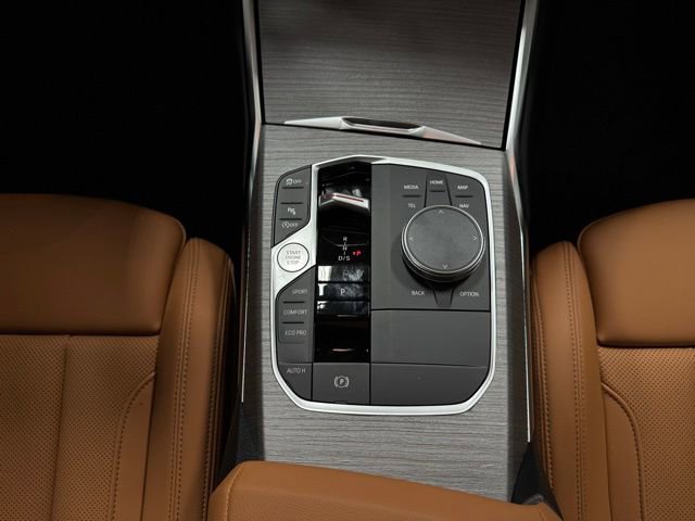 New 2026 BMW 330i xDrive Sedan w/ Premium Package image 30