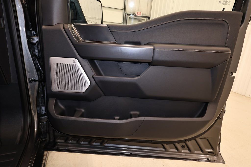 Used 2025 Ford F150 Lariat w/ Equipment Group 502A High image 20