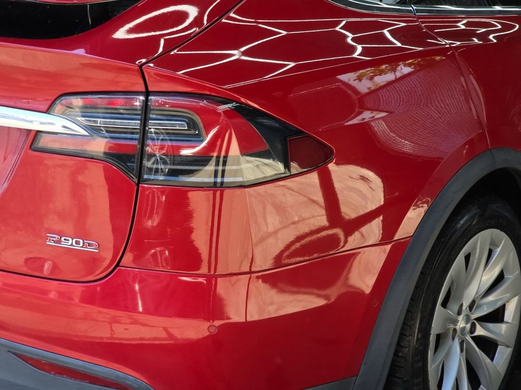 Used 2016 Tesla Model X Performance AWD/4WD image 32