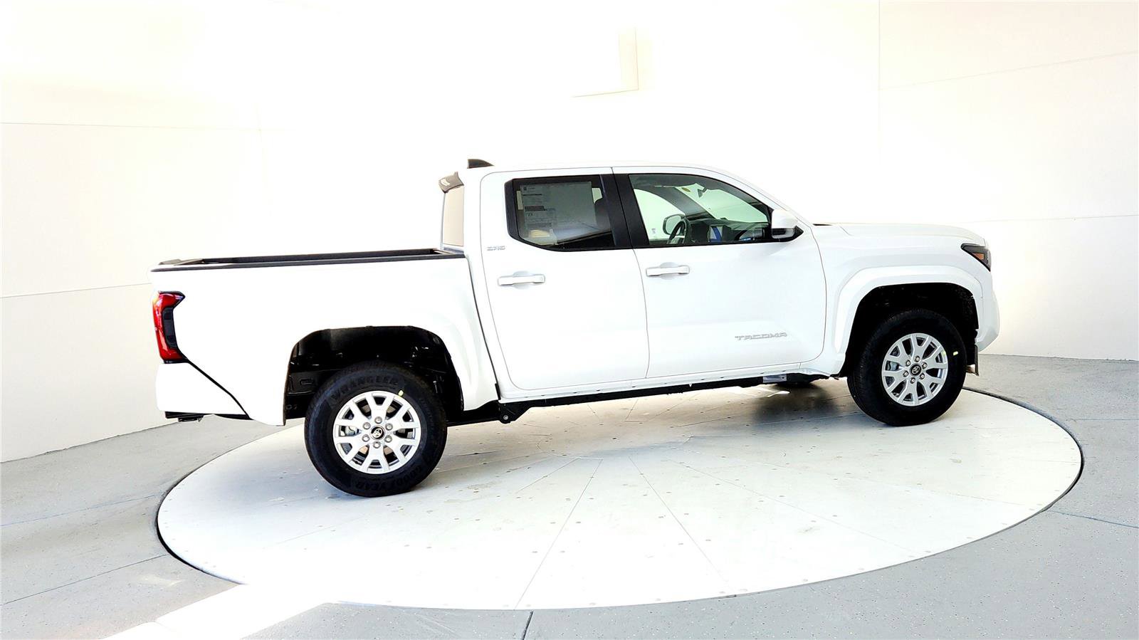 New 2025 Toyota Tacoma SR5 image 6