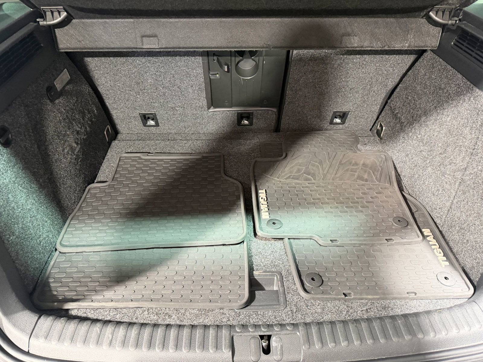 Used 2014 Volkswagen Tiguan S FWD image 48