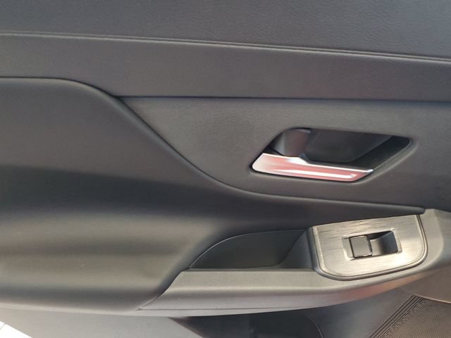 New 2026 Nissan Sentra SR w/ SR Premium Package FWD image 21