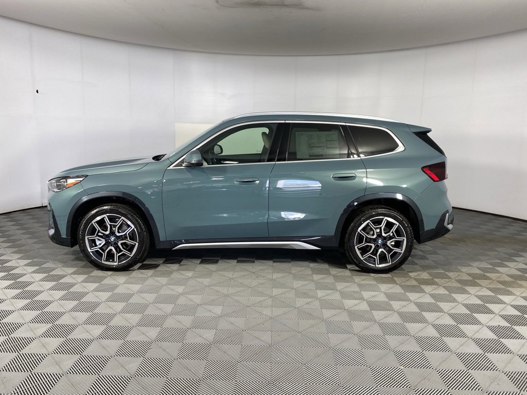 New 2025 BMW X1 xDrive28i w/ Premium Package image 5