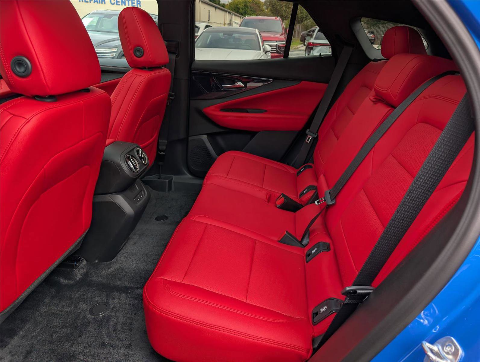 New 2026 Chevrolet Blazer EV SS w/ LPO, Tech Bronze Package image 10