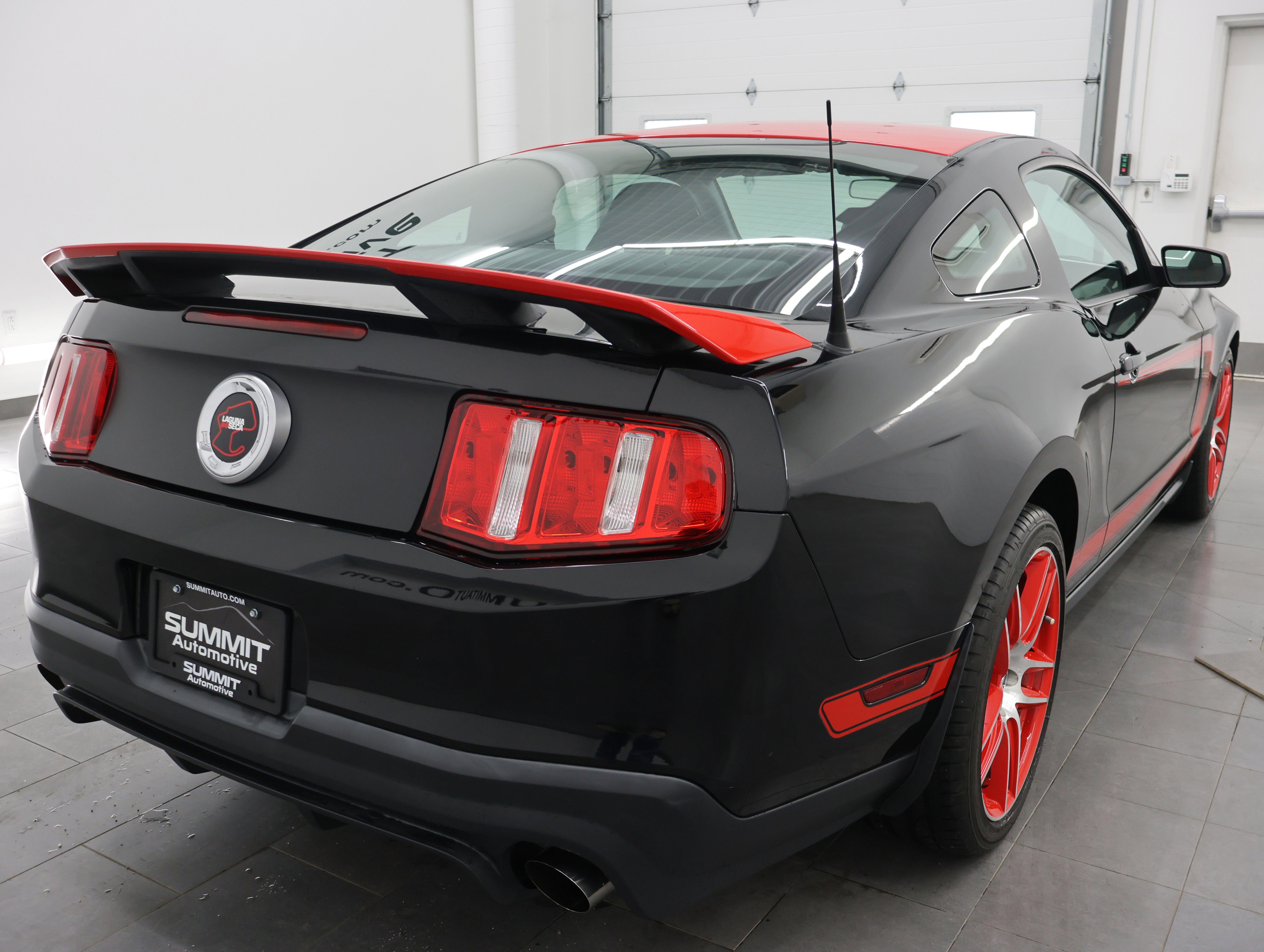 Used 2012 Ford Mustang Boss 302 RWD image 5