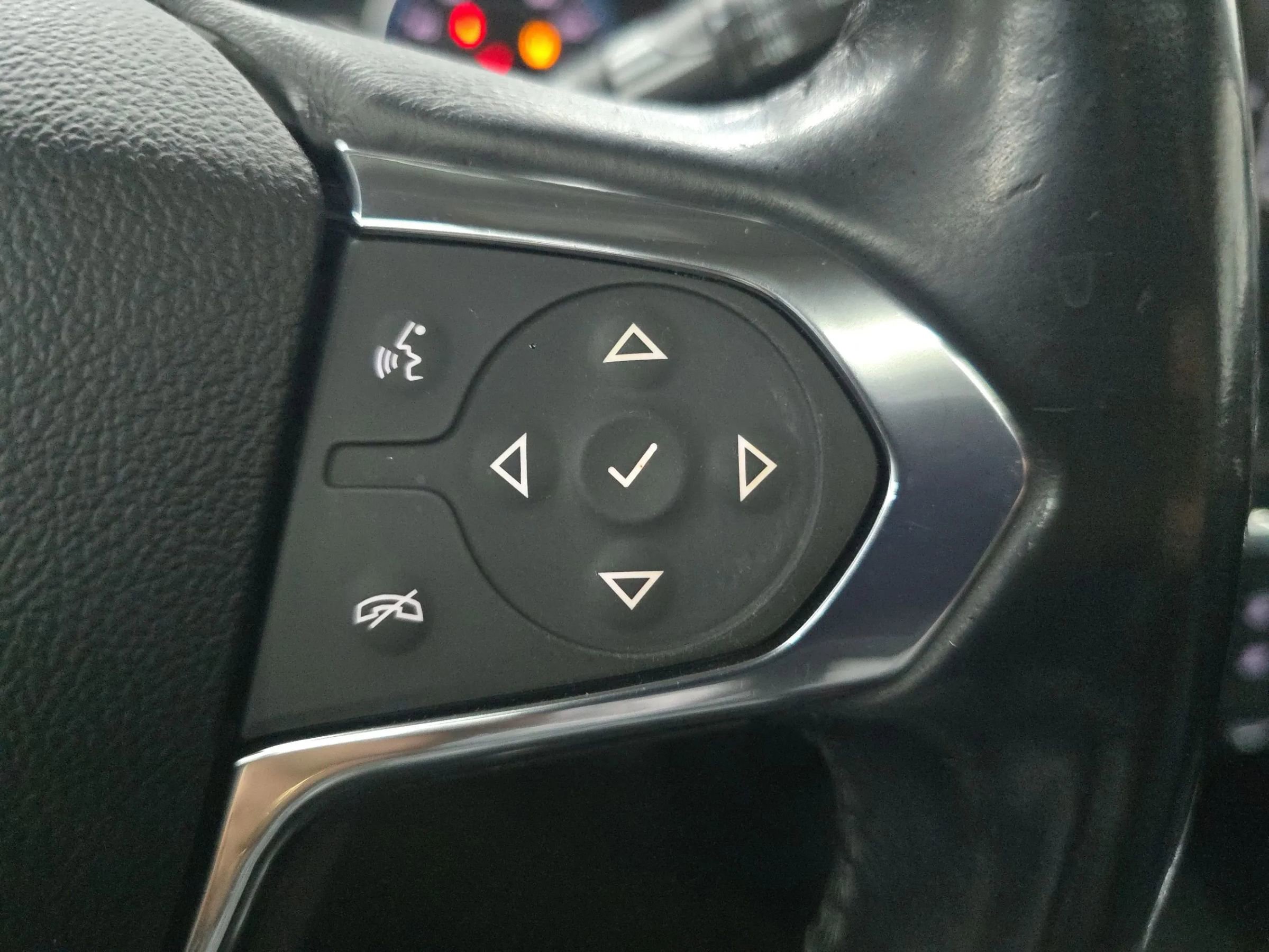 Used 2019 Chevrolet Traverse LT w/ LT Premium Package image 27