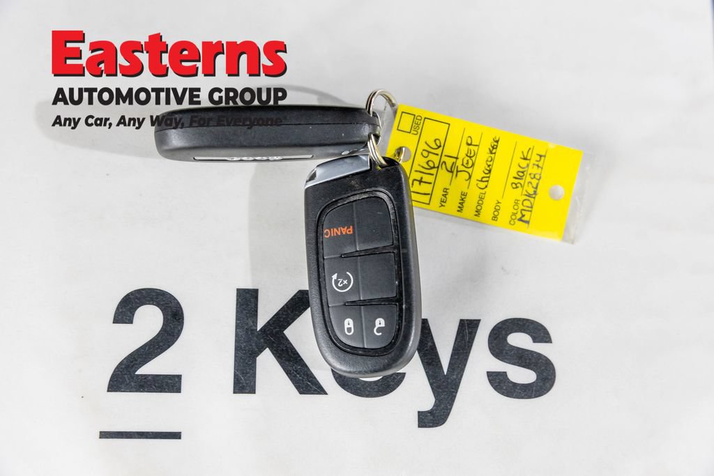 Used 2021 Jeep Cherokee Latitude Plus AWD/4WD image 27