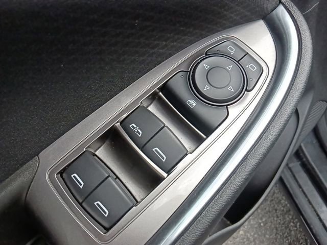 Used 2019 Chevrolet Malibu LT FWD image 12