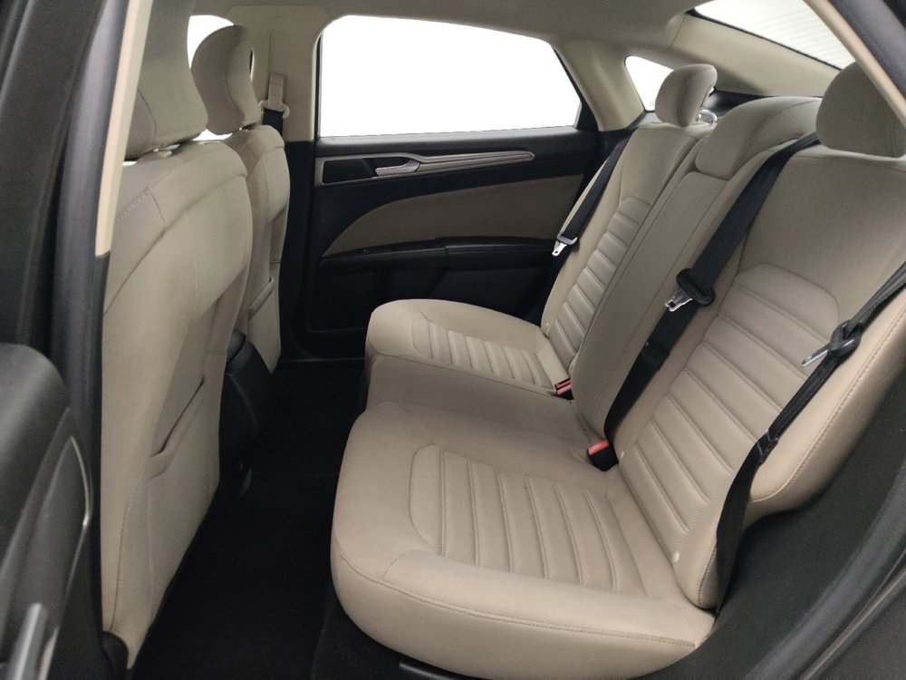 Used 2018 Ford Fusion S image 18