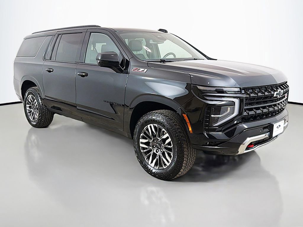 Used 2025 Chevrolet Suburban Z71 AWD/4WD image 2