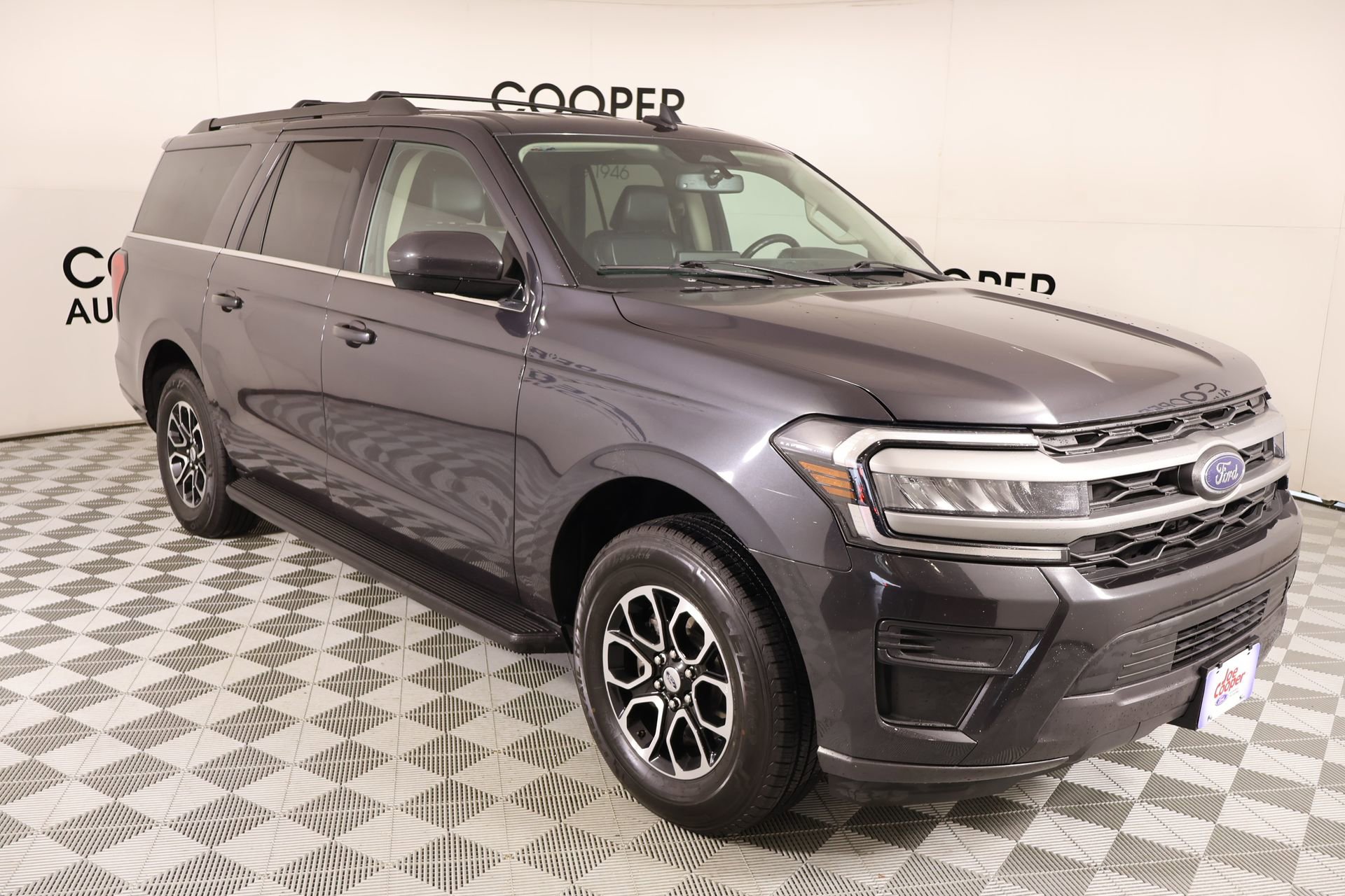 Used 2024 Ford Expedition Max XLT