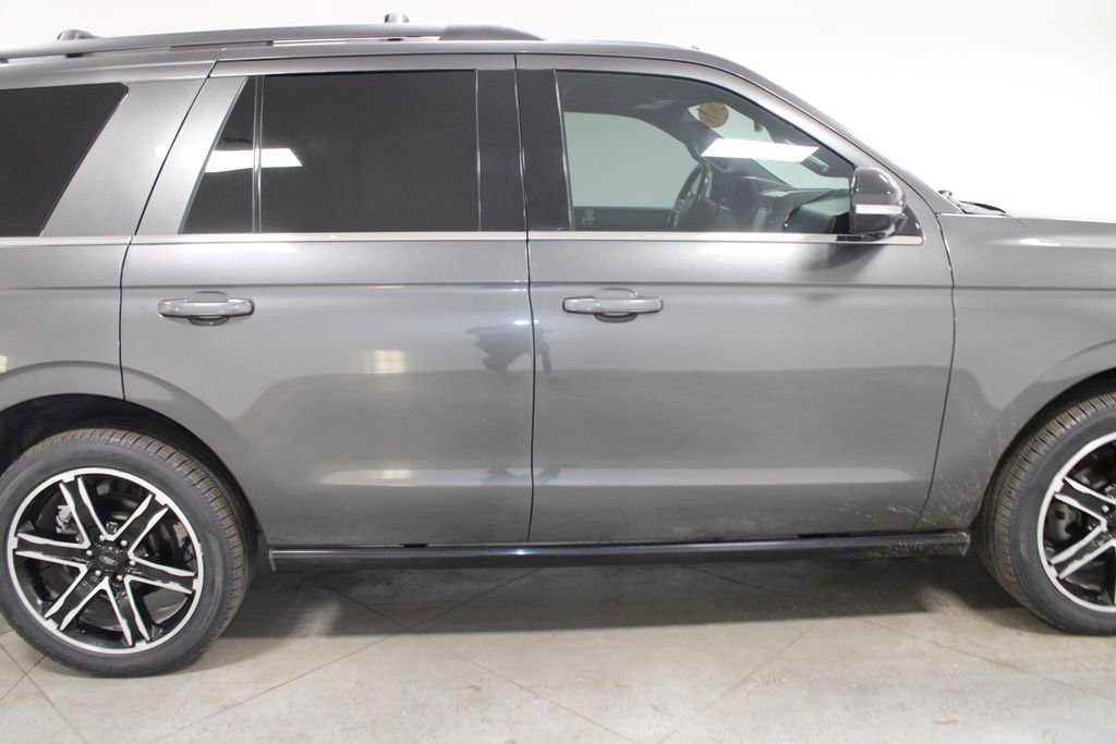 Used 2019 Ford Expedition Limited w/ Equipment Group 303A image 11