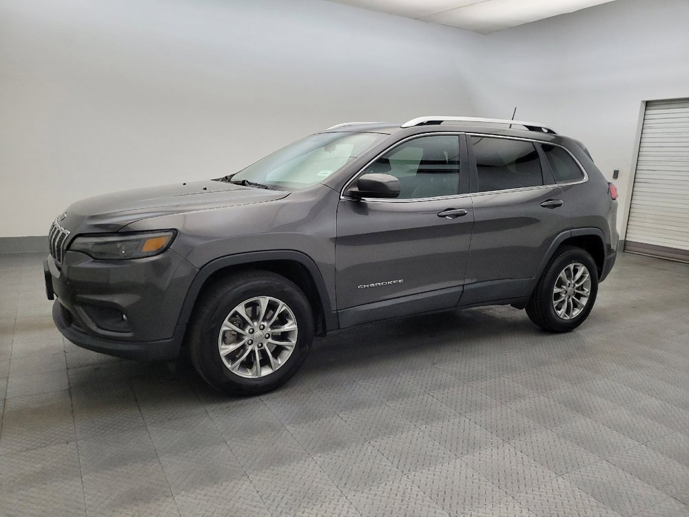 Used 2019 Jeep Cherokee Latitude Plus AWD/4WD image 2