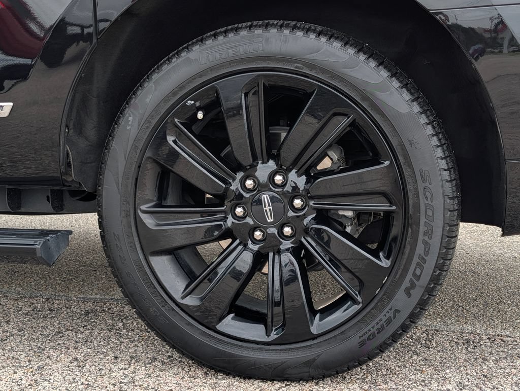 Used 2024 Lincoln Navigator L Reserve AWD/4WD image 29