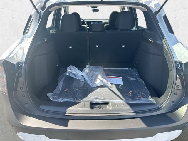 New 2026 Nissan Kicks SV w/ SV Premium Package AWD/4WD image 32