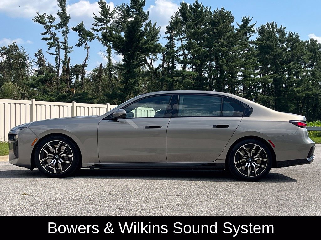 Used 2024 BMW 760i xDrive AWD/4WD image 6