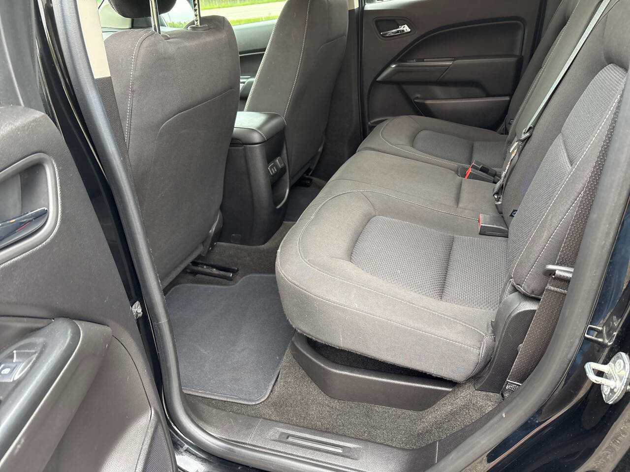 Used 2018 Chevrolet Colorado LT image 7