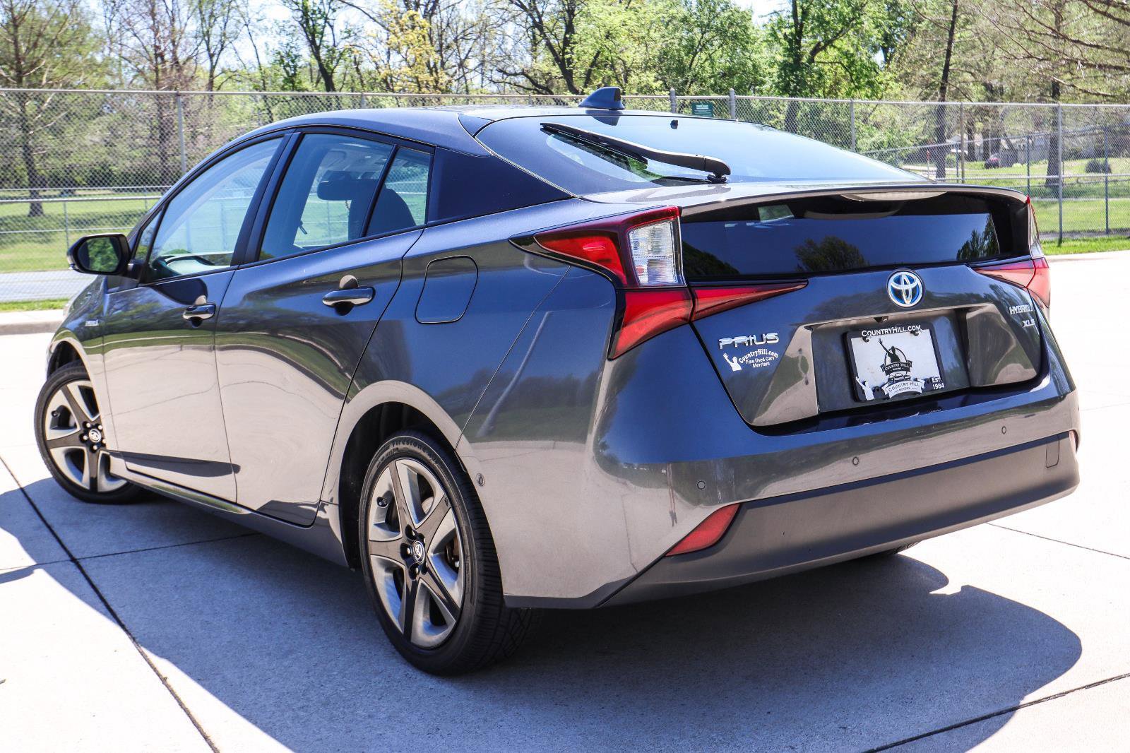Used 2021 Toyota Prius XLE FWD image 14