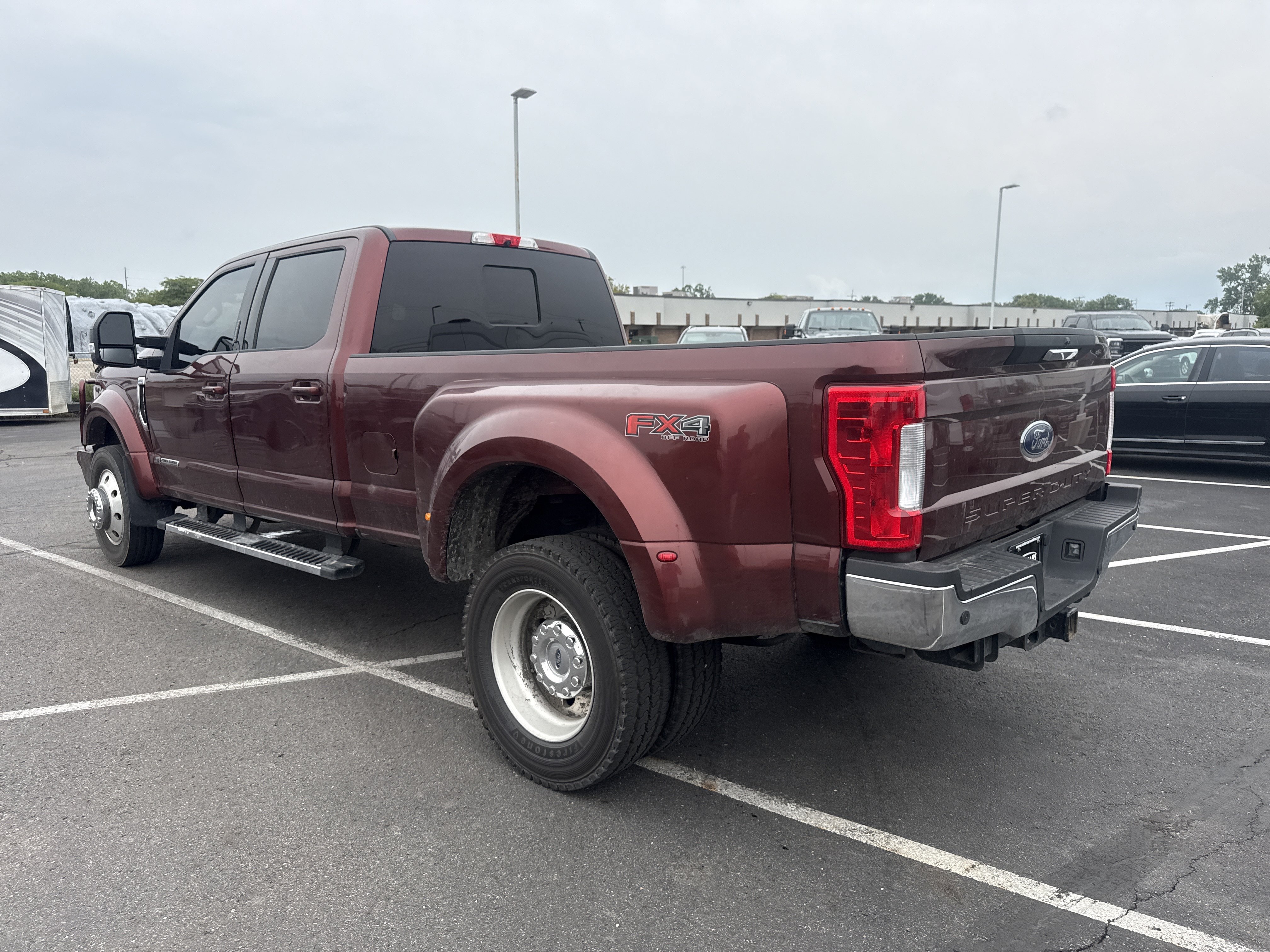Used 2017 Ford F450 Lariat w/ Lariat Value Package AWD/4WD image 3