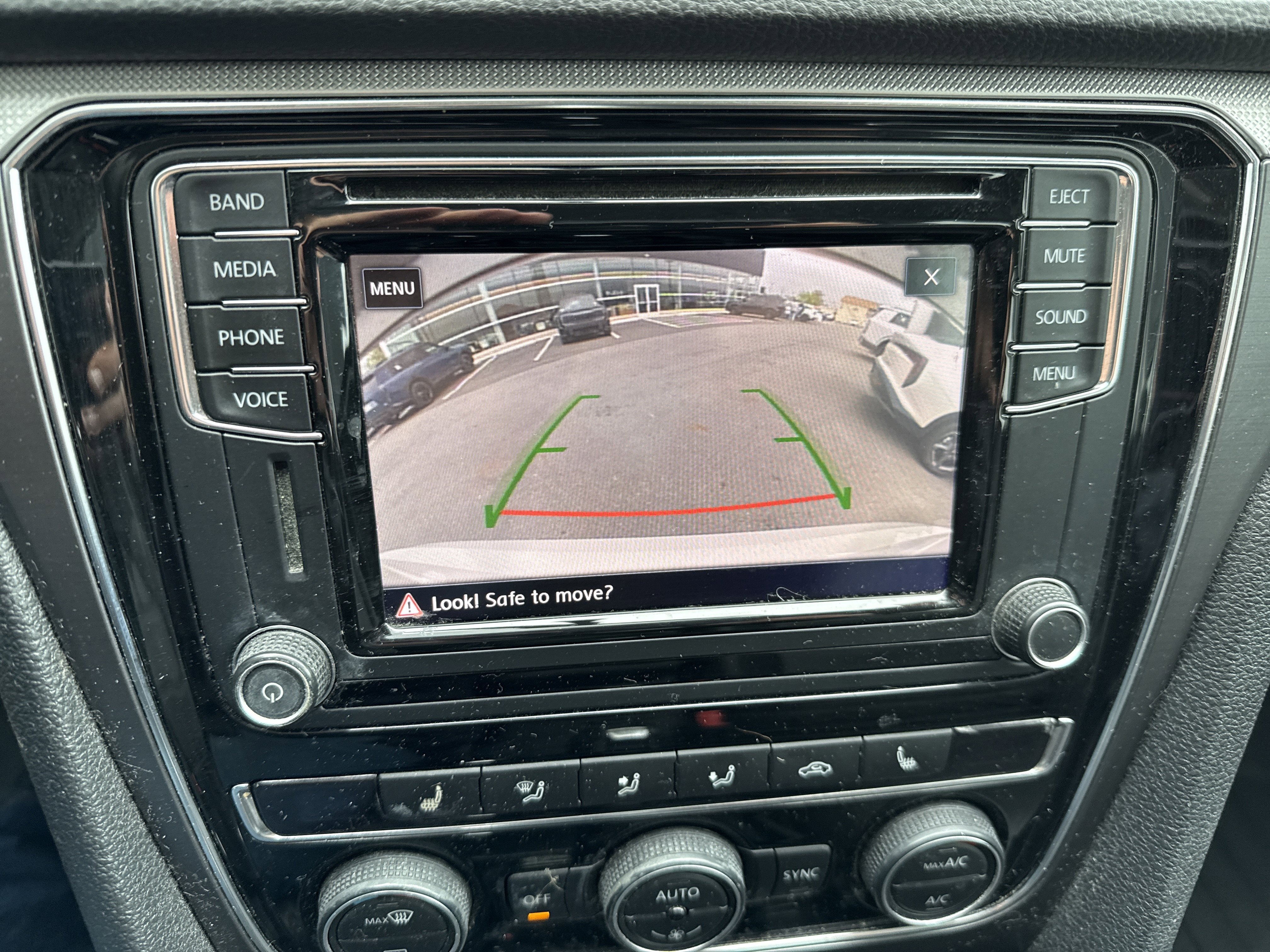 Used 2017 Volkswagen Passat 1.8T R-Line FWD image 26