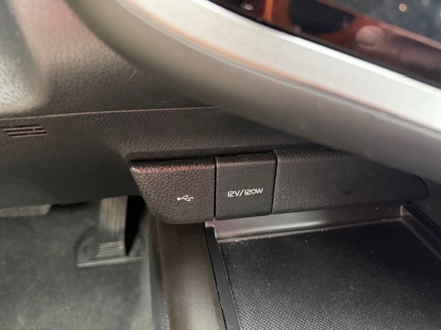 Used 2024 Toyota Camry SE FWD image 17