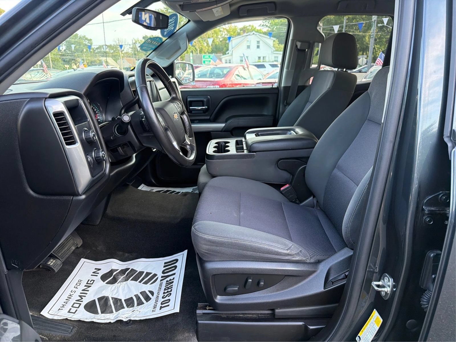 Used 2018 Chevrolet Silverado 1500 LT w/ All Star Edition AWD/4WD image 9