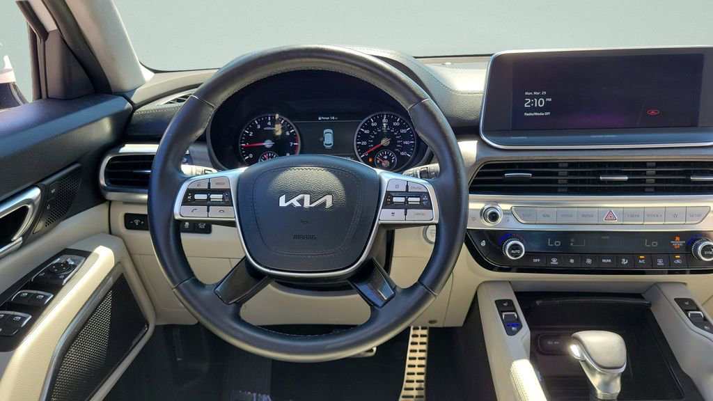 Used 2022 Kia Telluride SX w/ SX Prestige Package AWD/4WD image 15